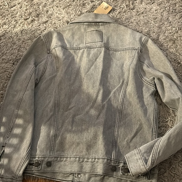 Men’s gray size small Levi jacket new tag measures 22 lacrosse pitch pit new - Picture 8 of 8